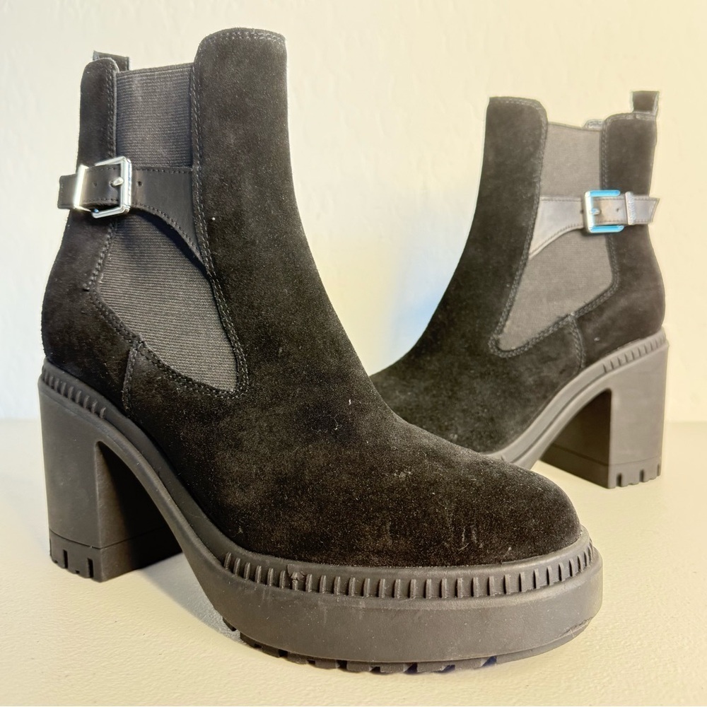 New Calvin Klein Women's Fayth Black Faux Suede Ankle Boot Womenâs Size 9.5